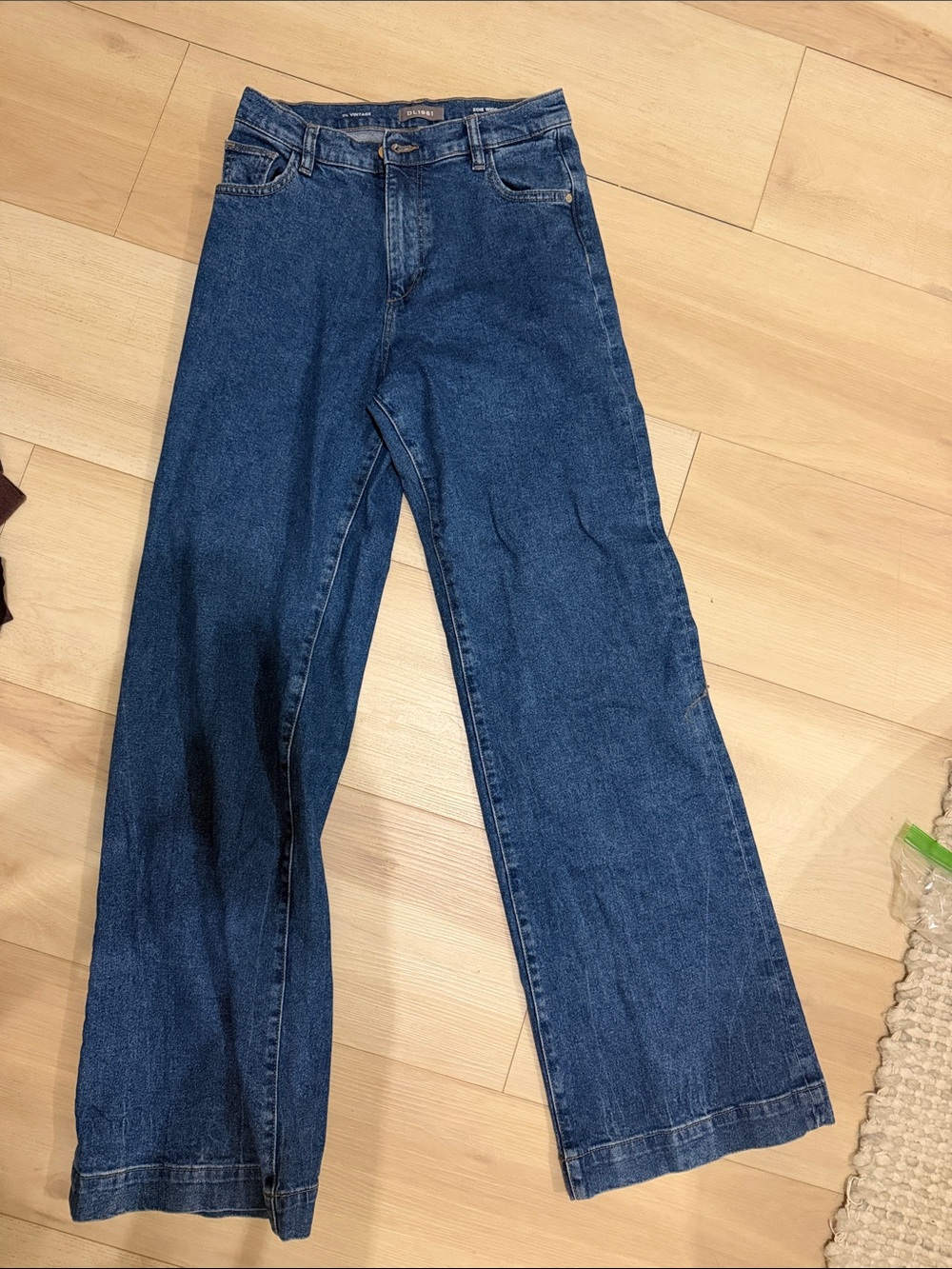 DL1961 Women's wide leg Jeans - Medium Blue Wash size 24